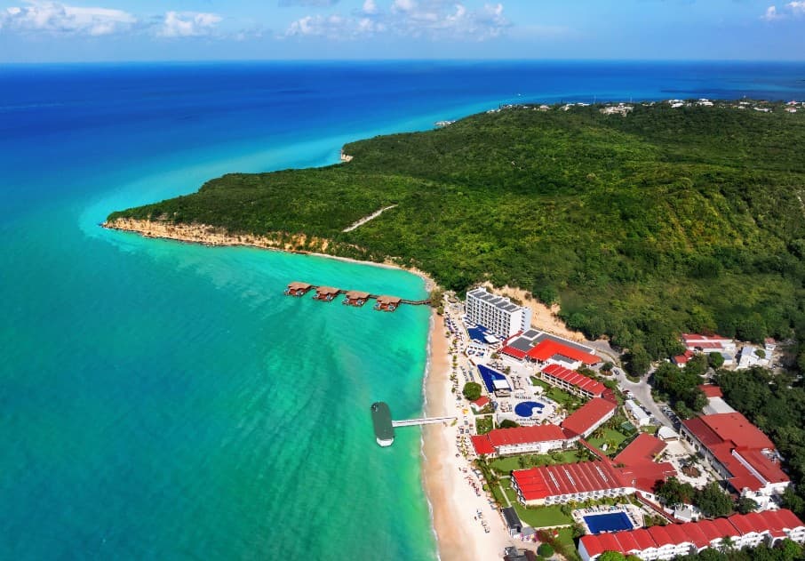 Royalton CHIC Antigua