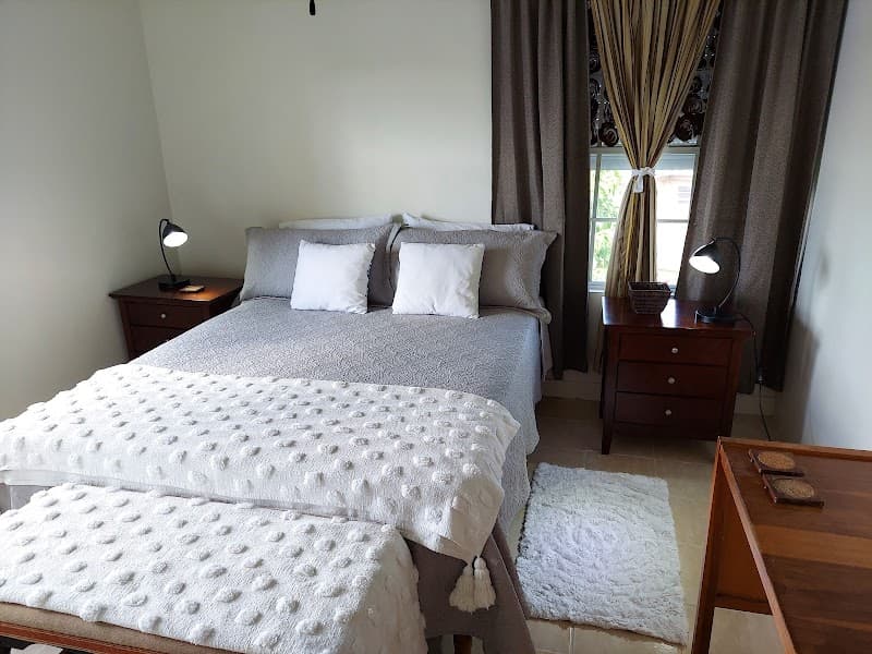 Almendron Cottage - Antigua