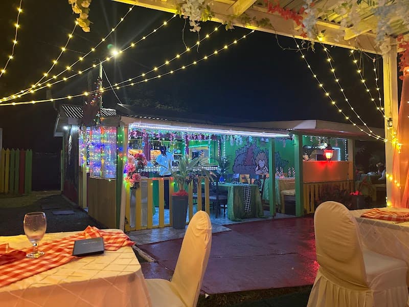 Big Head Lobster Seafood Restaurant And Reggae Bar
