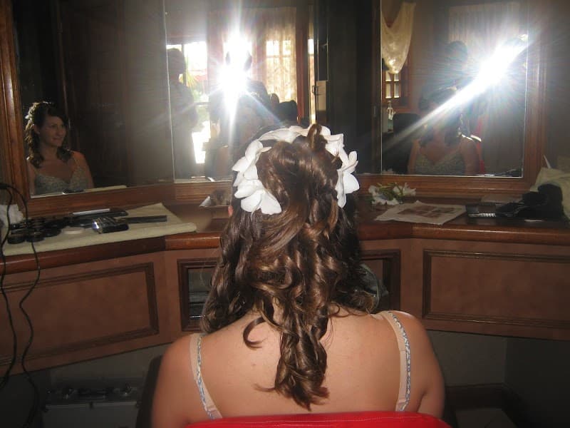 Wave Lengths Hair & Body Salon