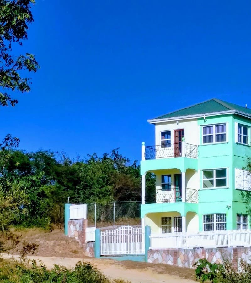Zeus Estate Guesthouse